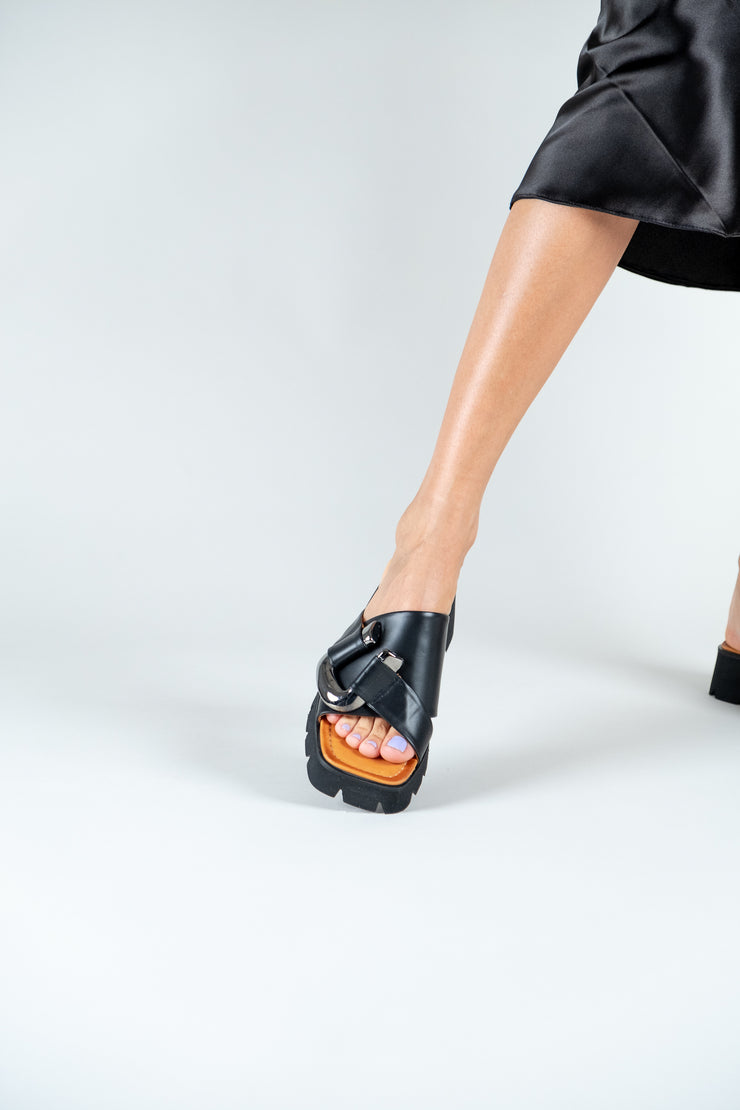 Papuci dama piele naturala neagra cu talpa groasa