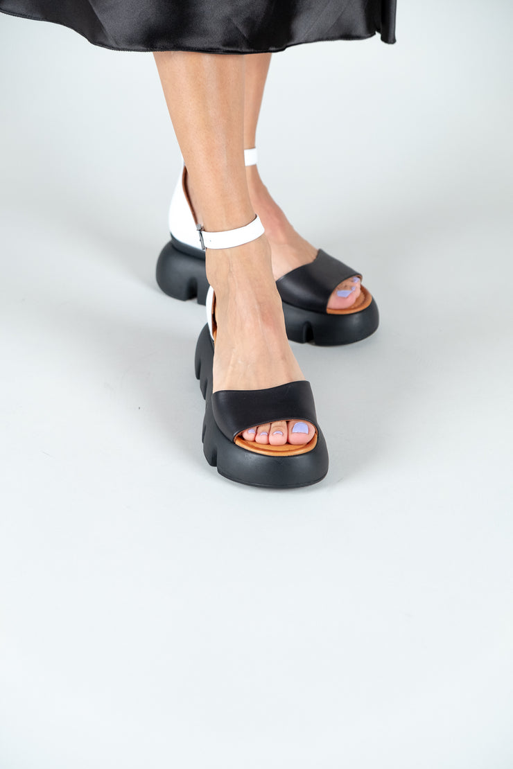 Sandale cu talpa groasa piele naturala in alb-negru