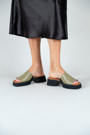 Papuci dama piele naturala verde talpa groasa