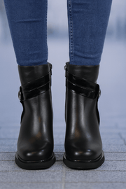 Botine cu Toc din Piele Negre cu Accesoriu - ARKOGhete damaBigiottos Shoes