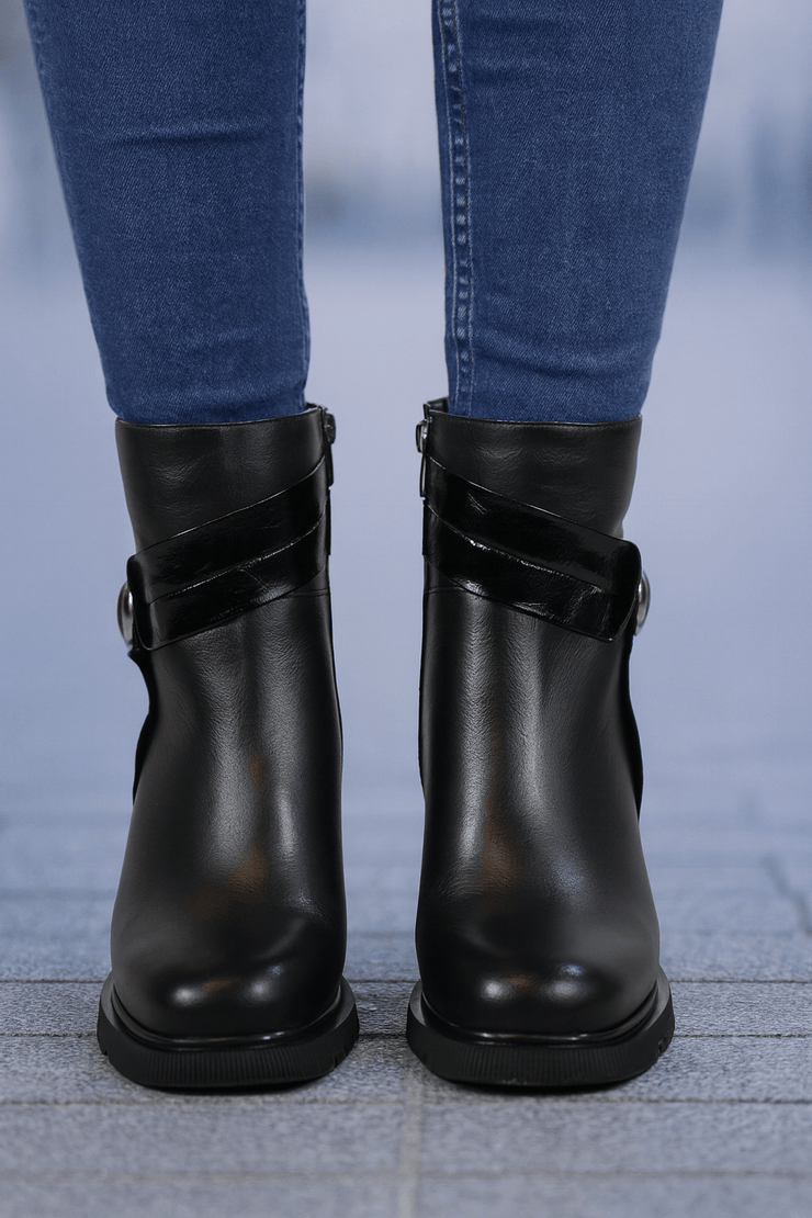 Botine cu Toc din Piele Negre cu Accesoriu - ARKOGhete damaBigiottos Shoes