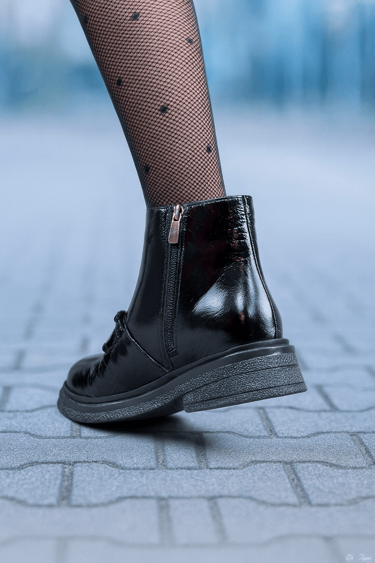 Ghete Casual Dama din Piele Lac Negre cu Accesoriu - ELIGhete damaBigiottos Shoes