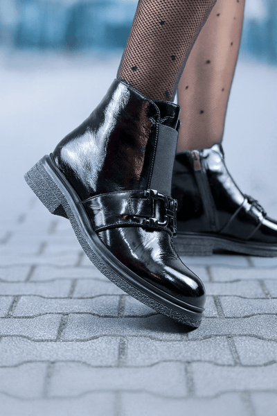 Ghete Casual Dama din Piele Lac Negre cu Accesoriu - ELIGhete damaBigiottos Shoes