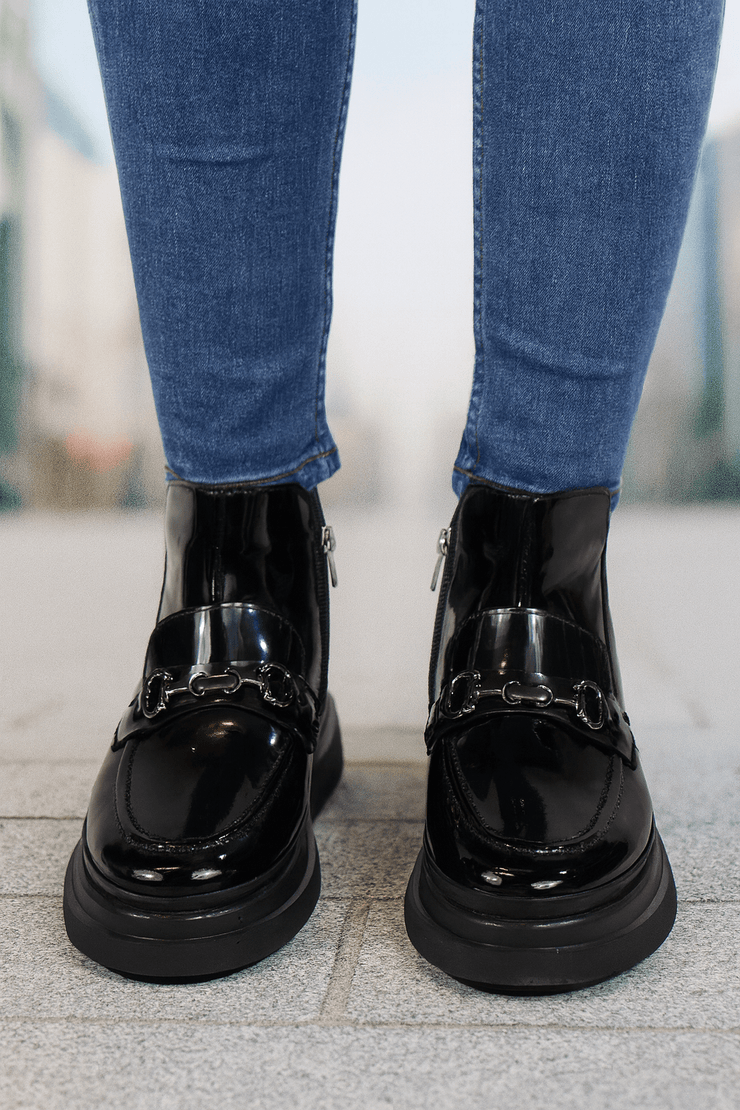 Ghete Casual Dama din Piele Lac Negre cu Accesoriu - SOWGhete damaBigiottos Shoes