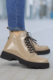 Ghete Casual Dama din Piele Lac Taupe cu Capse - PIAGhete damaBigiottos Shoes