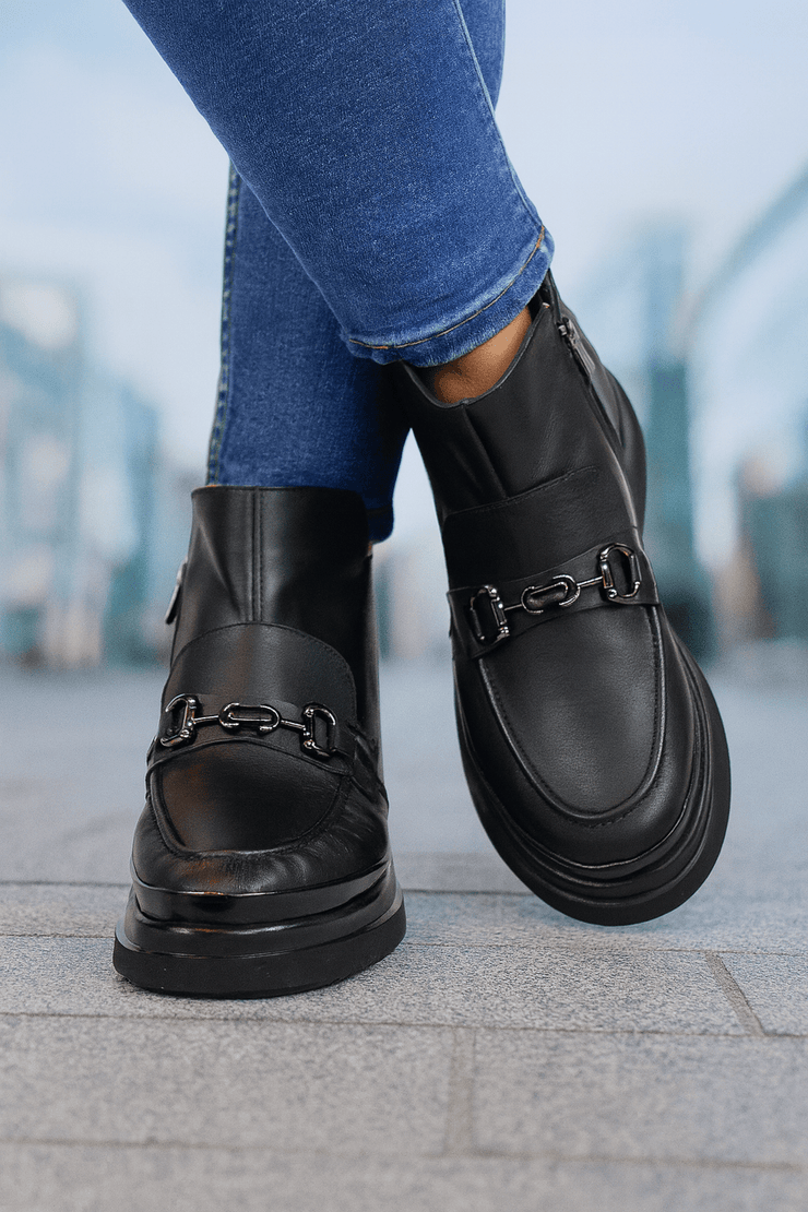 Ghete Casual Dama din Piele Negre cu Accesoriu - SOWEGhete damaBigiottos Shoes