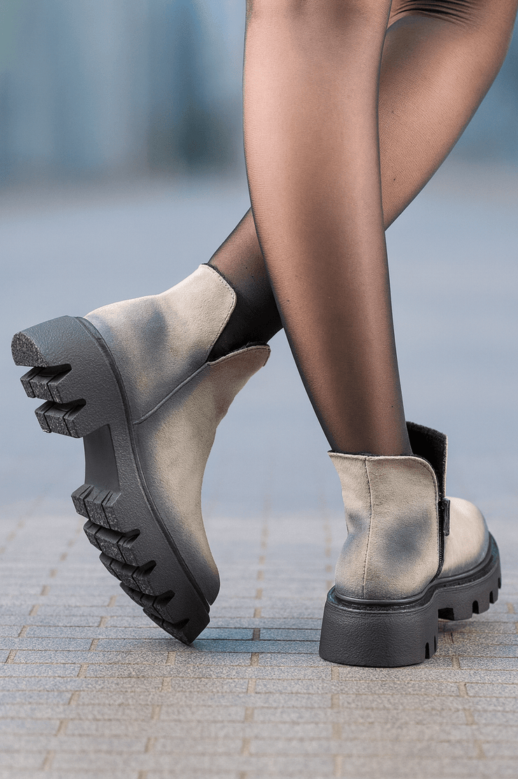 Ghete Casual din Piele Intoarsa Bej cu Fermoar - FAVAGhete damaBigiottos Shoes