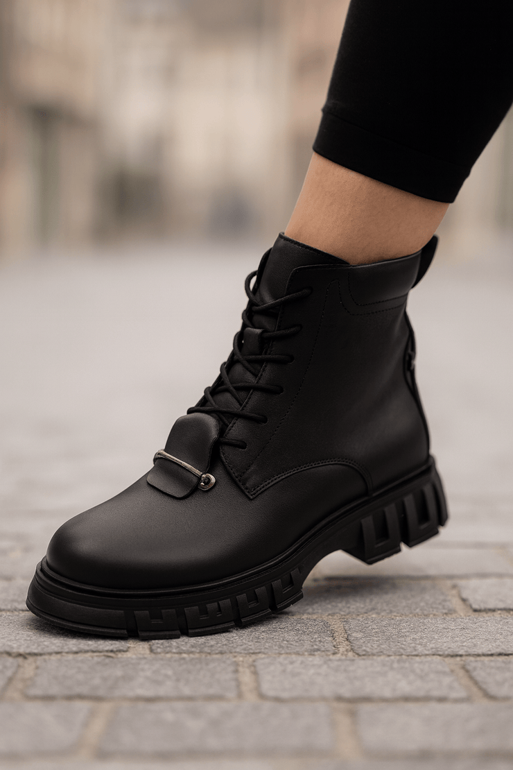 Ghete Dama din Piele Negre cu Accesoriu - GEZI BGhete damaBigiottos Shoes