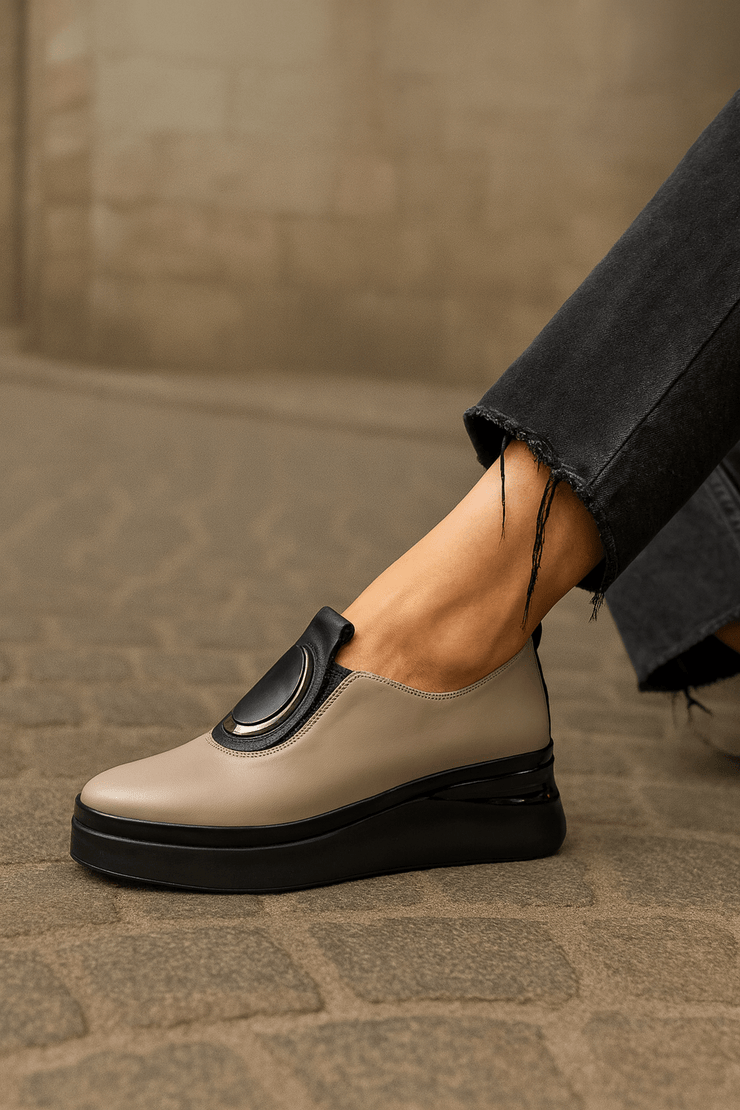 Pantofi Casual Dama din Piele Vizion cu Accesoriu - ELAPantofi casual damaBigiottos Shoes