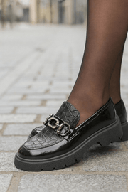 Pantofi Casual din Piele Lac Negri cu Accesoriu - ELEZPantofi casual damaBigiottos Shoes