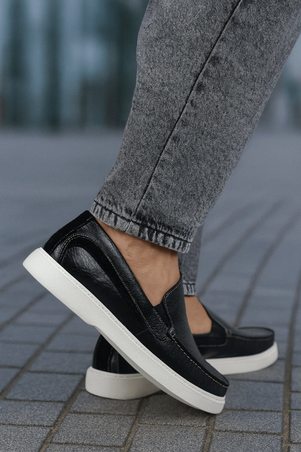 Pantofi de Barbati din Piele fara Siret Negri - KUM – Bigiottos Shoes