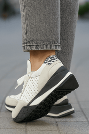 Pantofi Sport Dama din Piele Albi cu Print - ZINAPantofi sport damaBigiottos Shoes