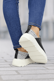 Pantofi Sport Dama din Piele Negri cu Alb - ATTYPantofi sport damaBigiottos Shoes