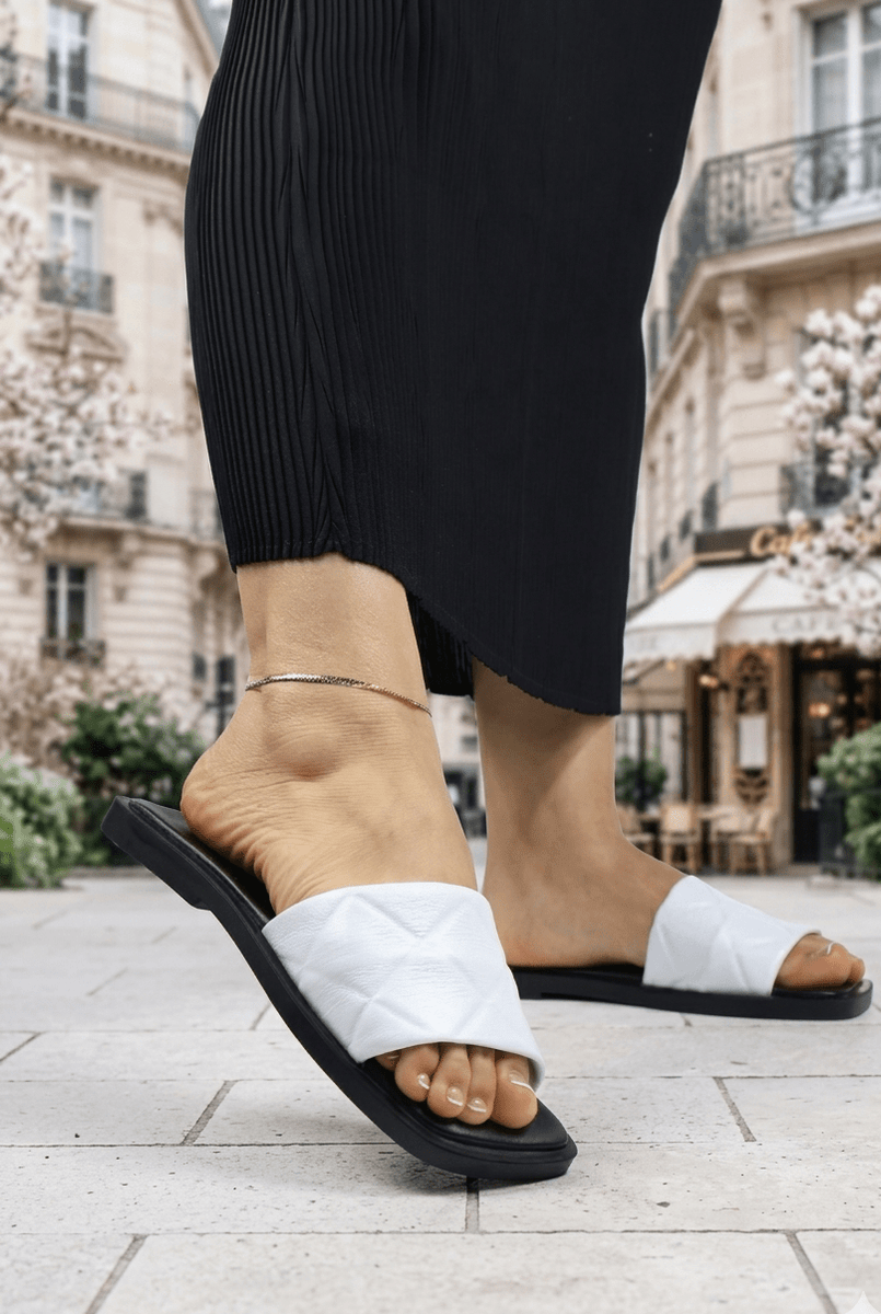 Papuci Dama din Piele Alba si Talba Neagra - BYFF – Bigiottos Shoes