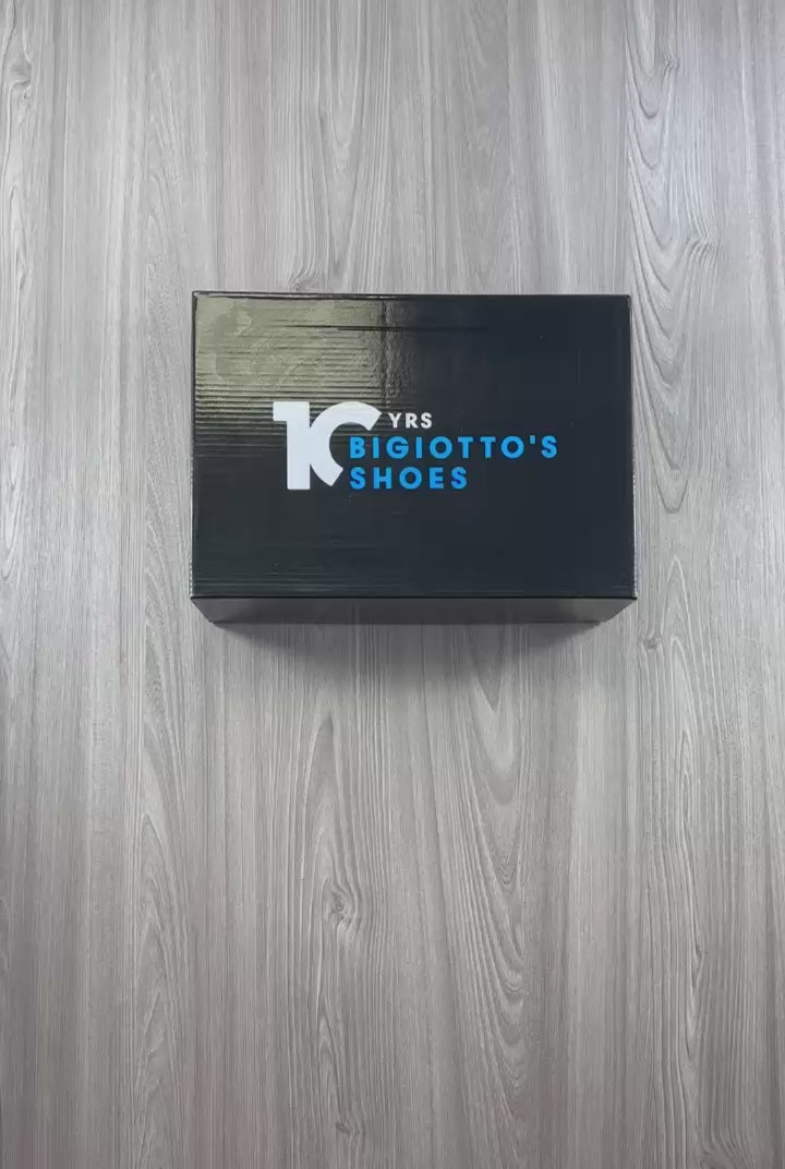 Adidasi Barbati - Bold Spirit TX10