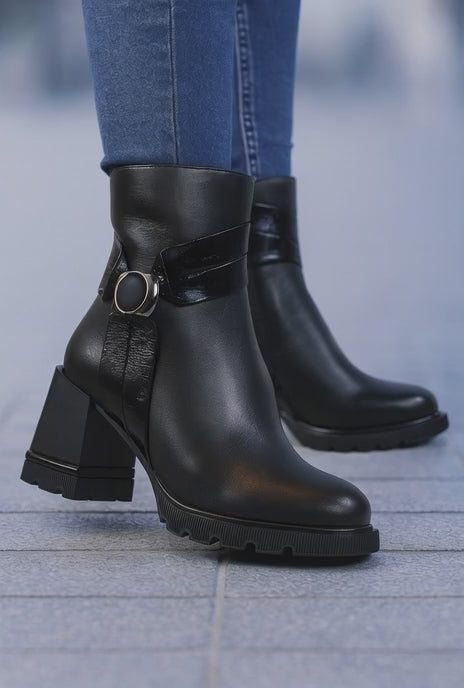 Botine cu Toc din Piele Negre cu Accesoriu - ARKO