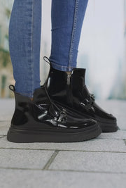 Ghete Casual Dama din Piele Lac Negre cu Accesoriu - SOW