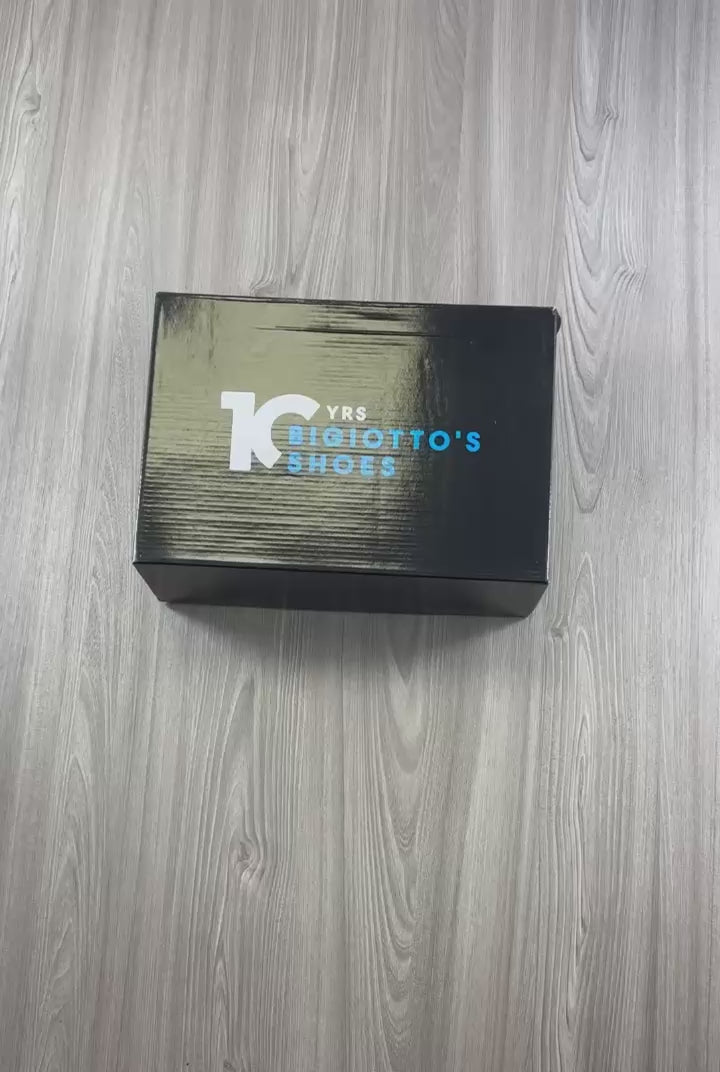 Adidasi Barbati - Essential Sand TX10